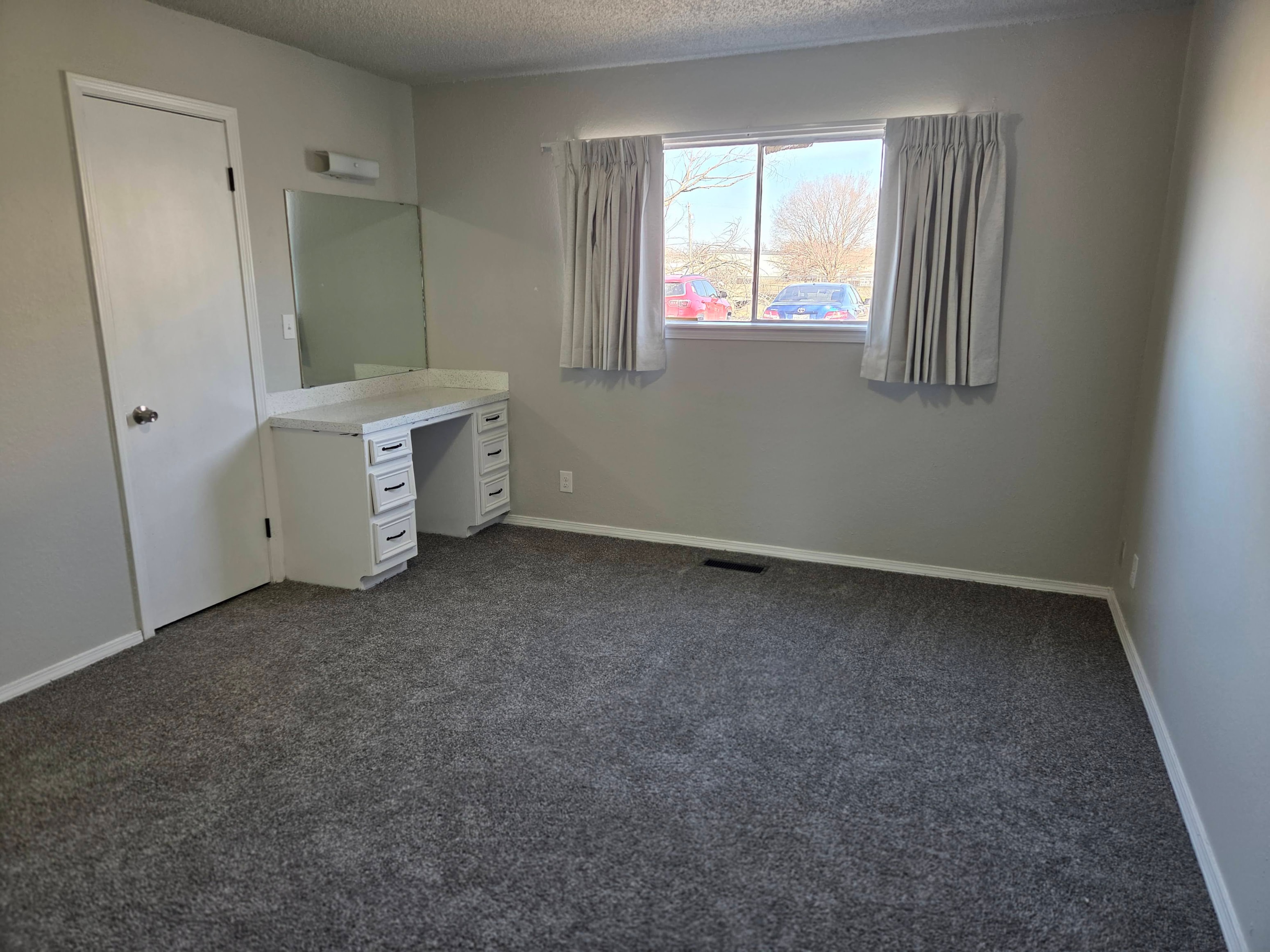 Gallery Photo 37