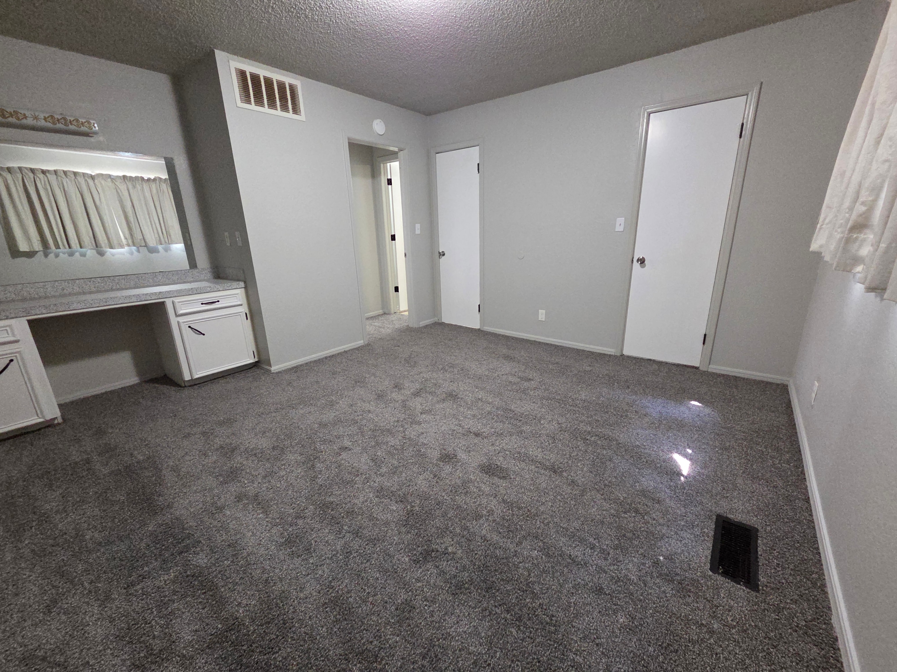 Gallery Photo 38