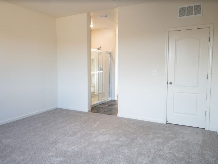 Gallery Photo 9