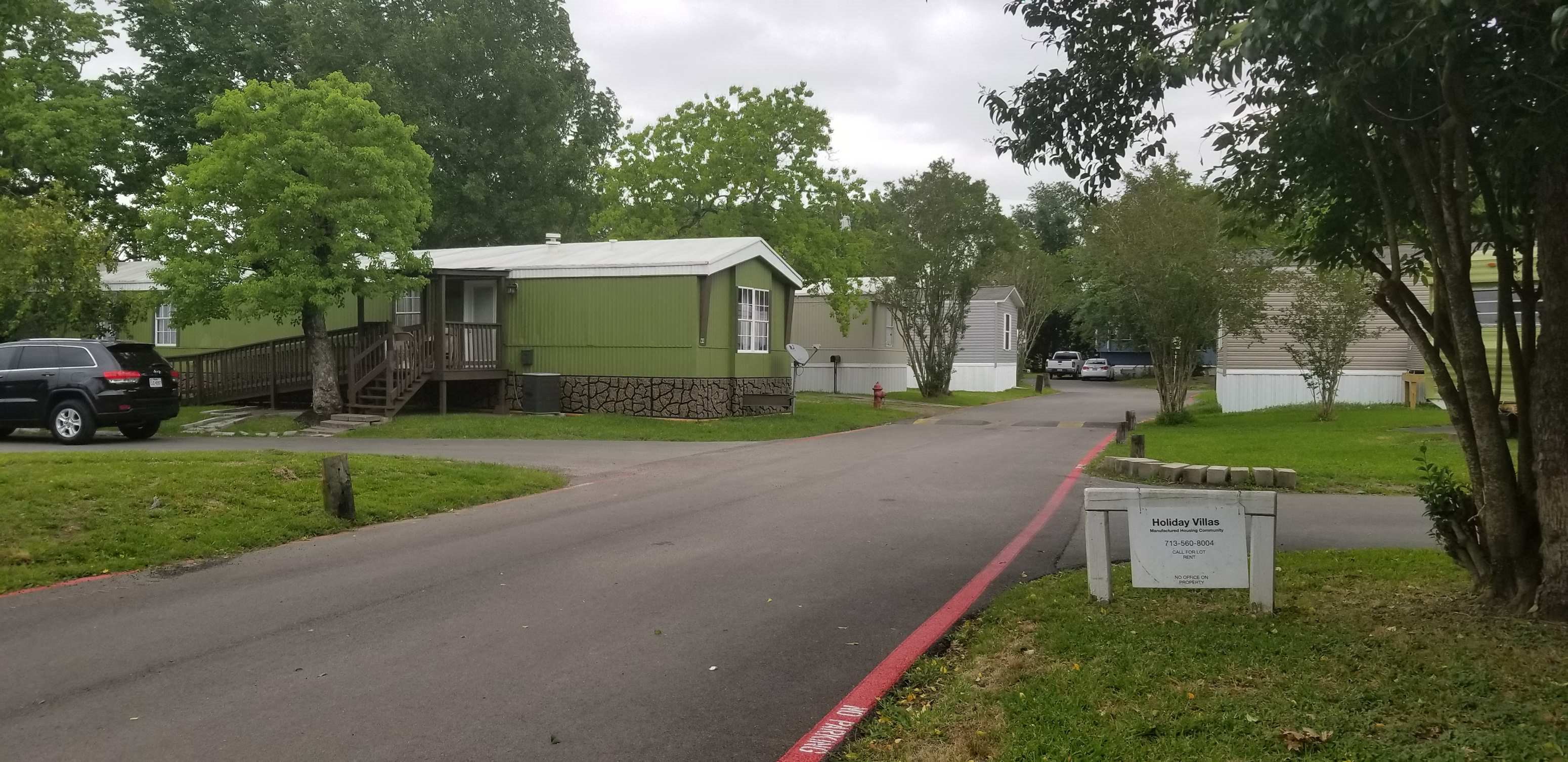 Photos and Video of Holiday Villas Manufactured Housing Community in Pasadena, TX