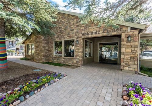 Woodlands Village Apartments