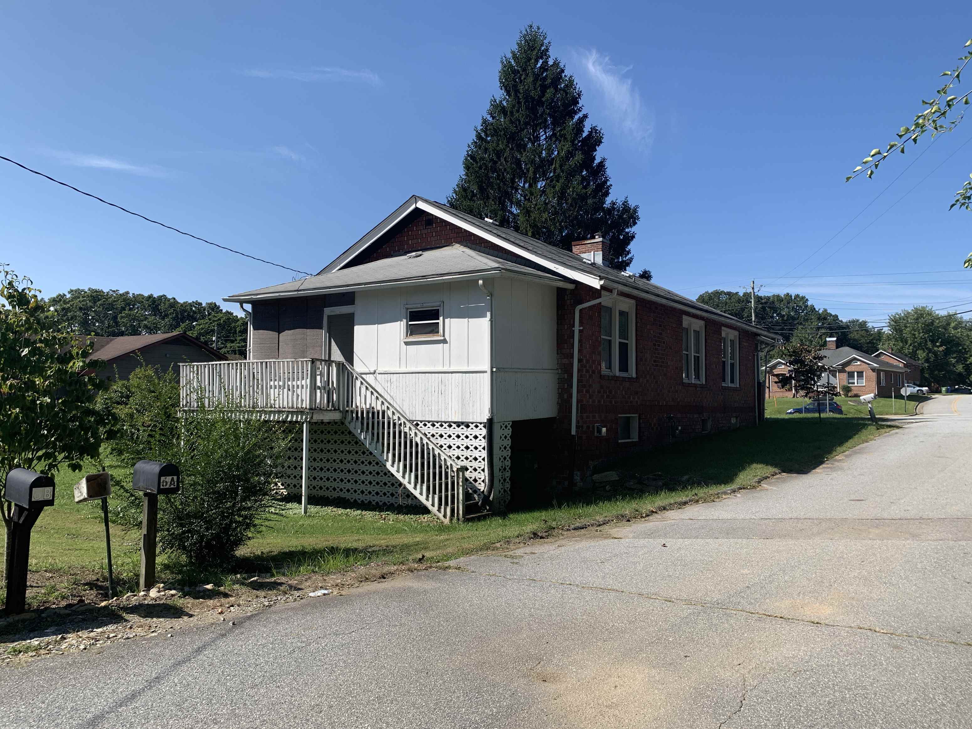 Gallery Photo 6