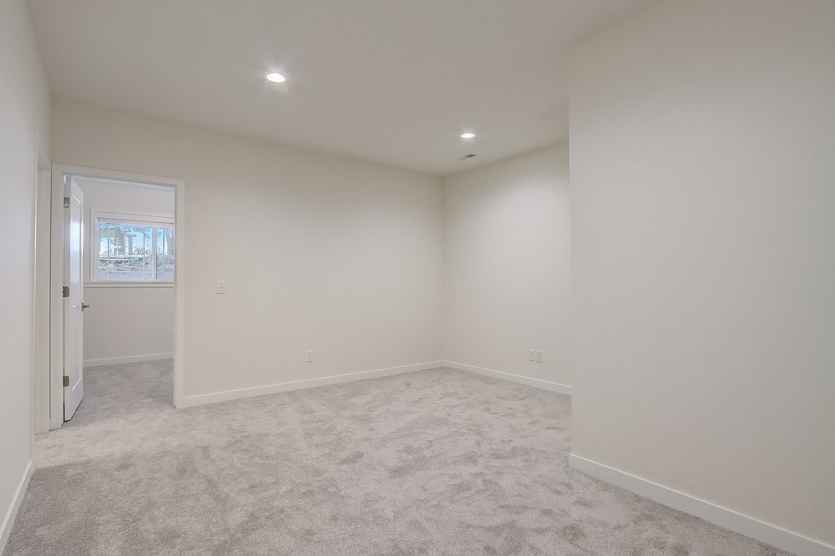 Gallery Photo 18
