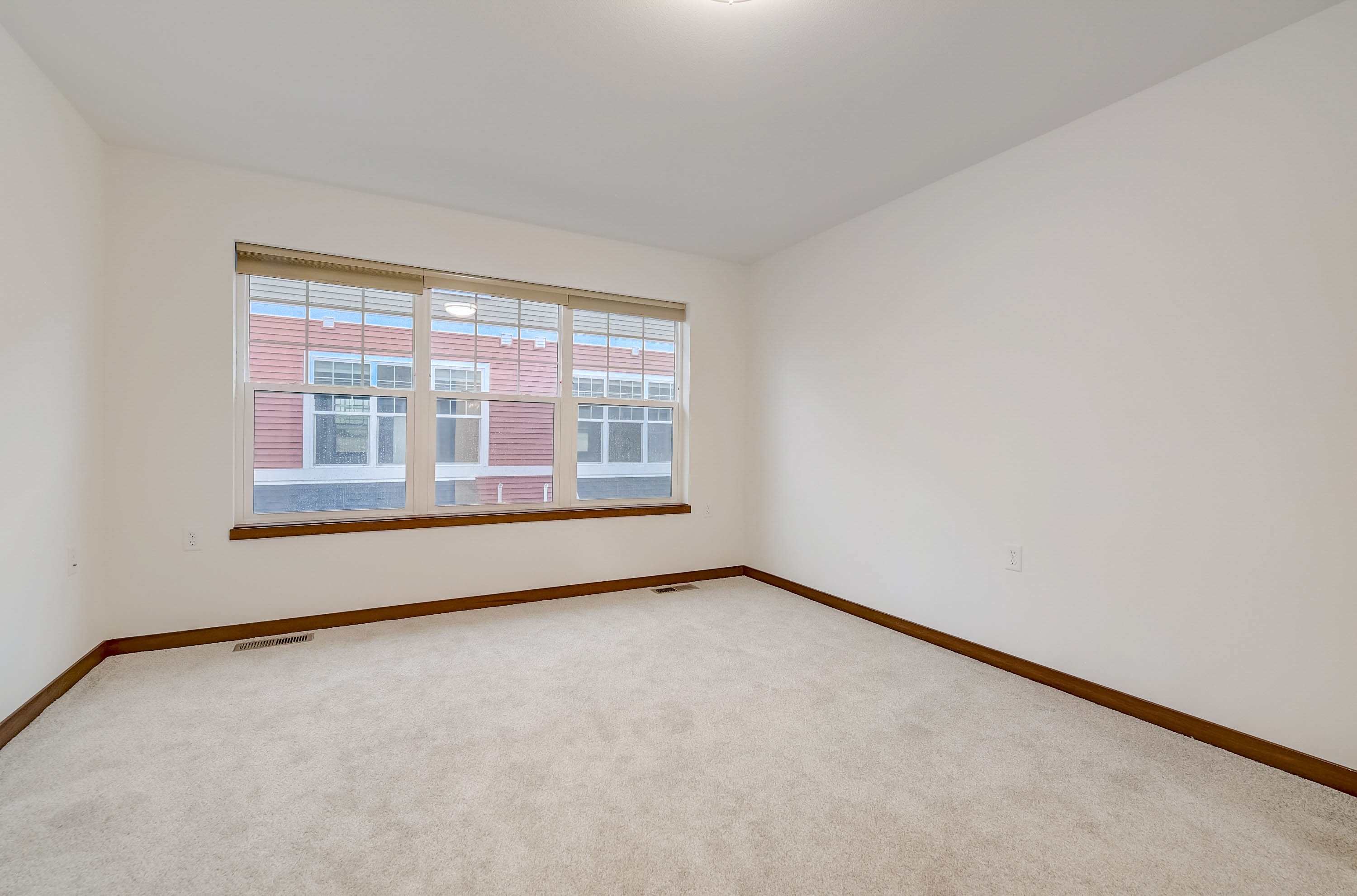 Gallery Photo 27