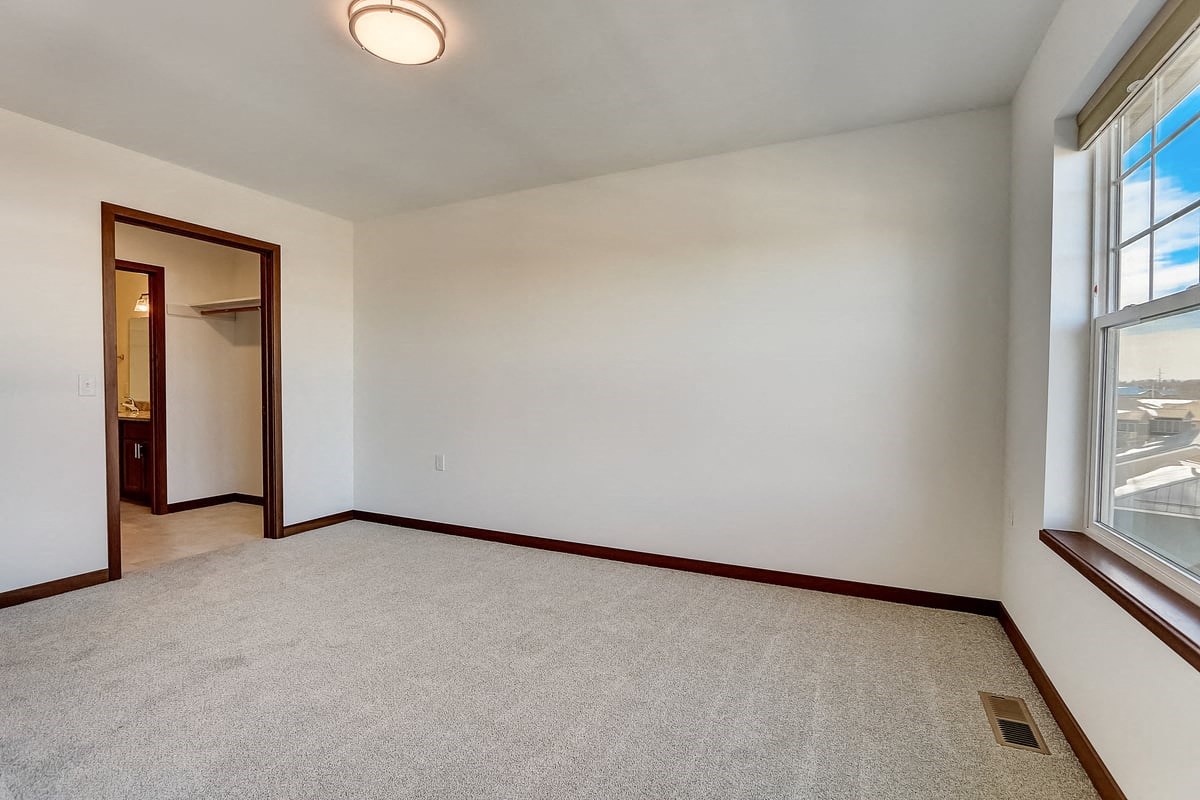 Gallery Photo 28