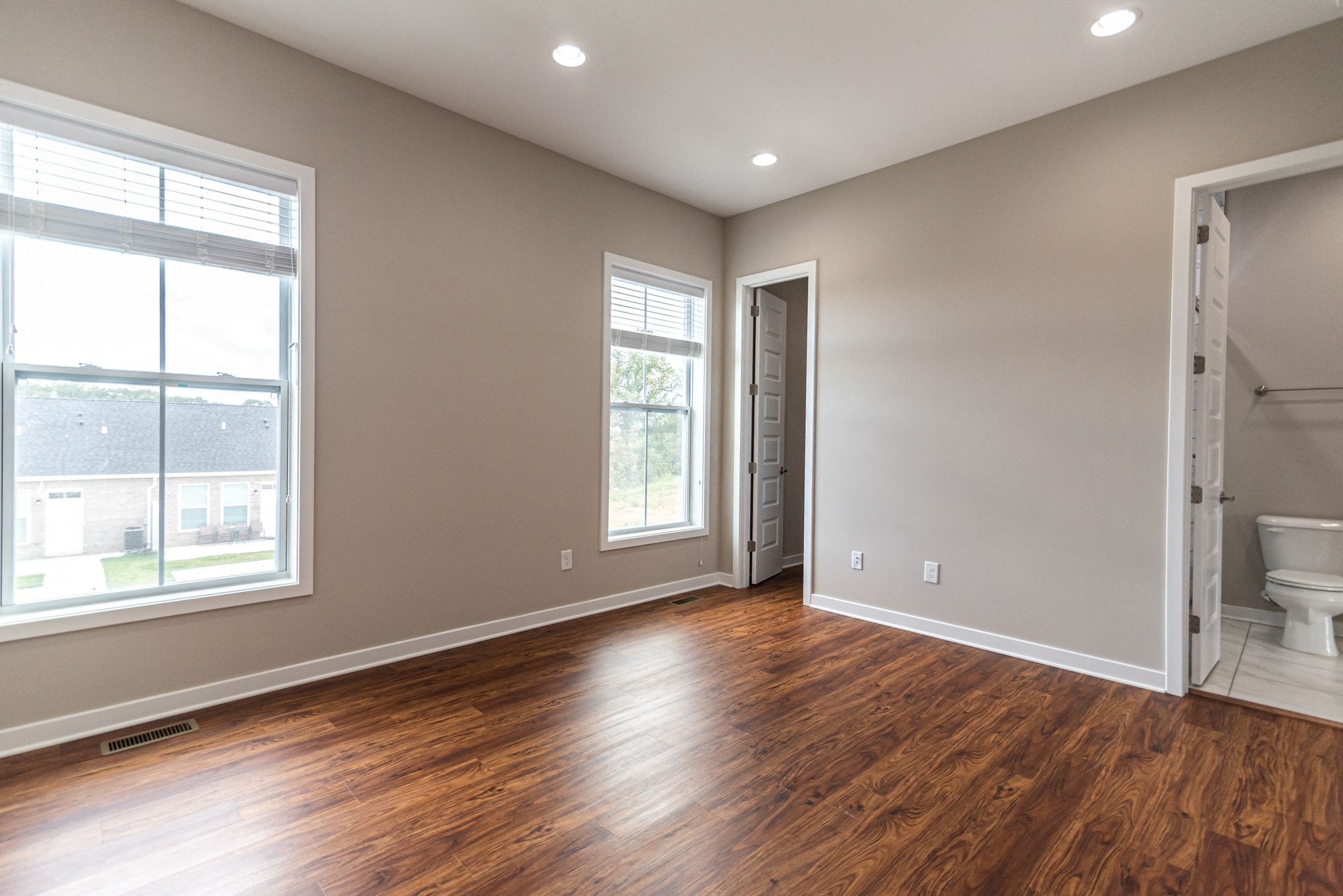 Gallery Photo 10