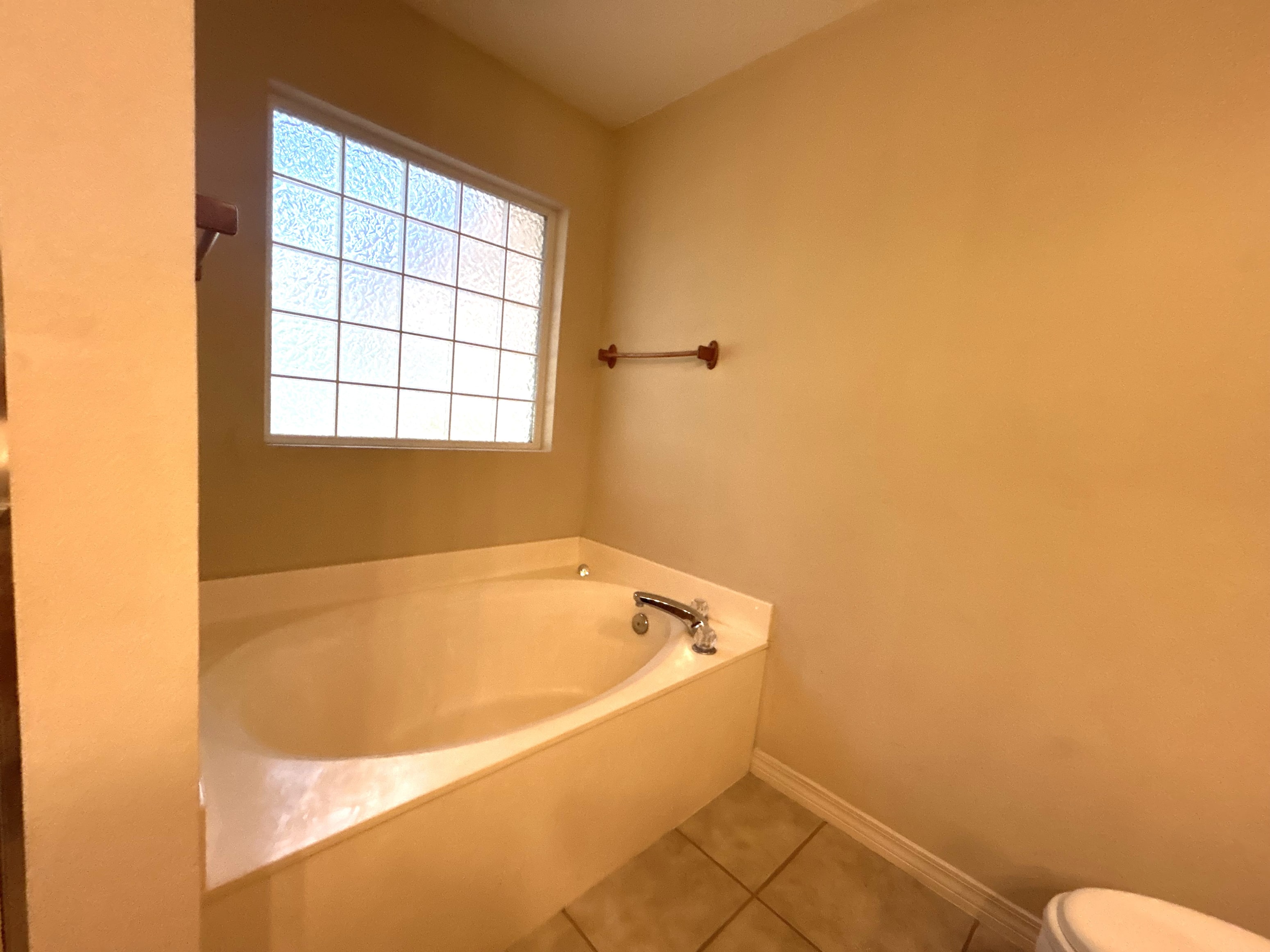 Gallery Photo 18