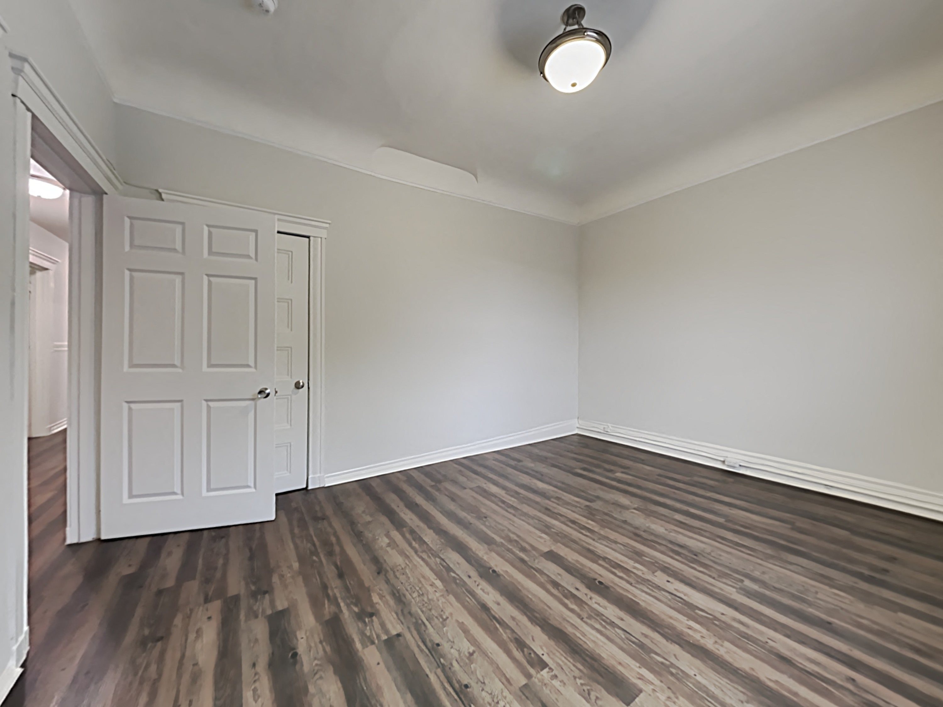Gallery Photo 9
