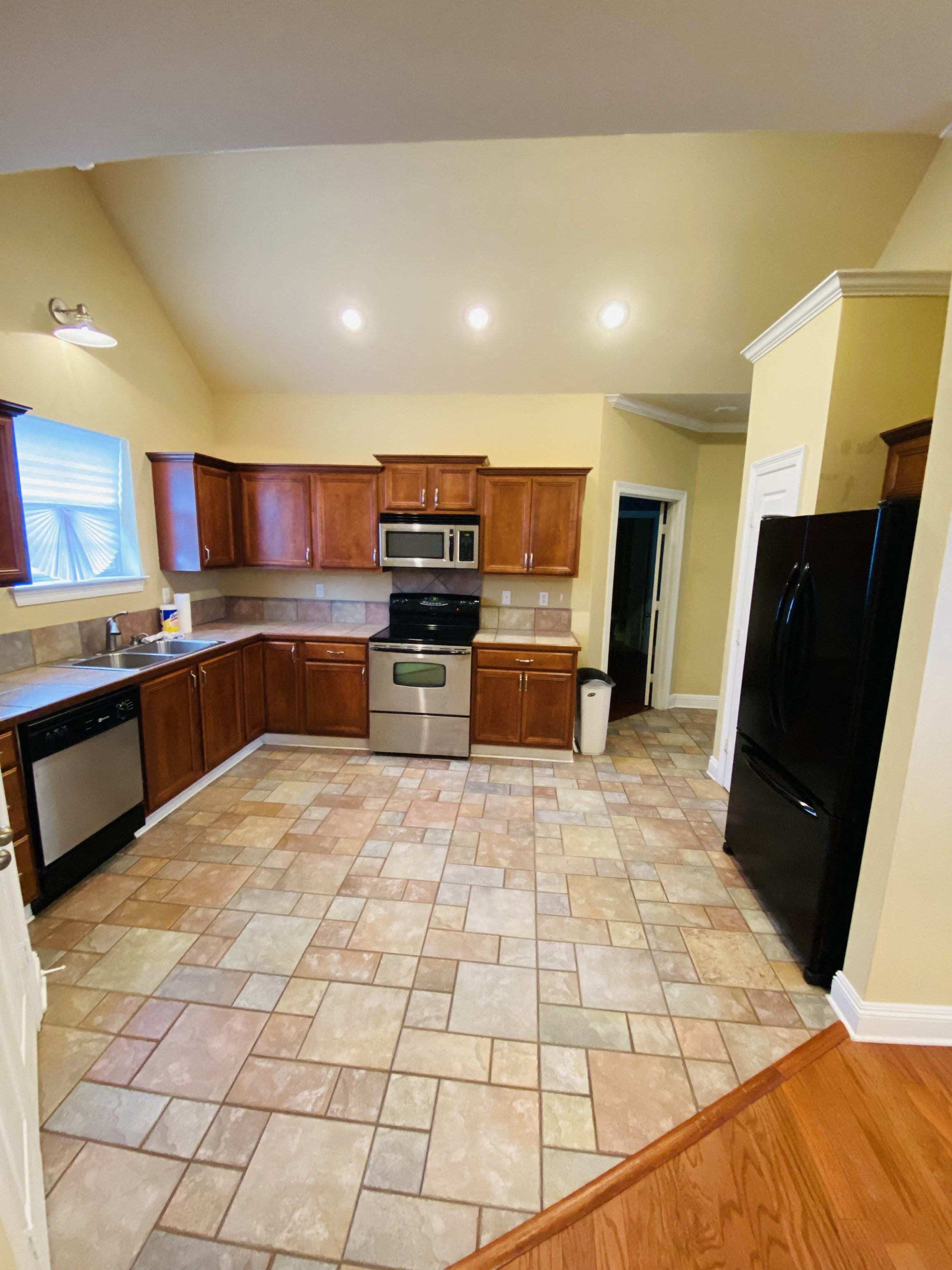 Gallery Photo 12