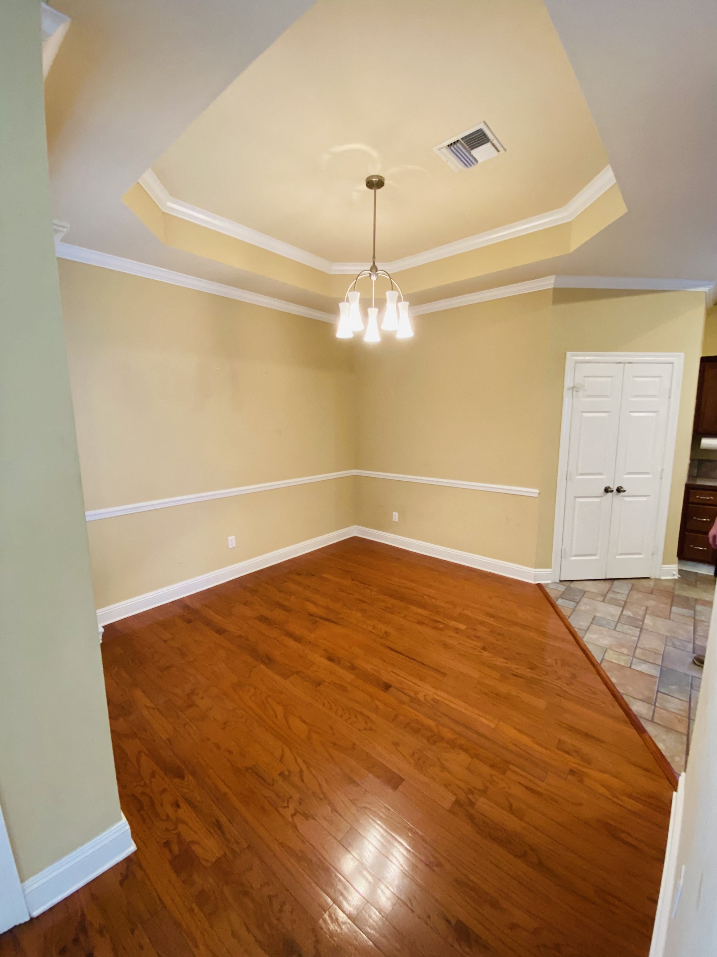Gallery Photo 15