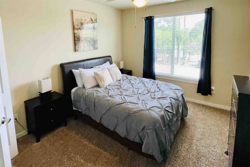 Gallery Photo 14