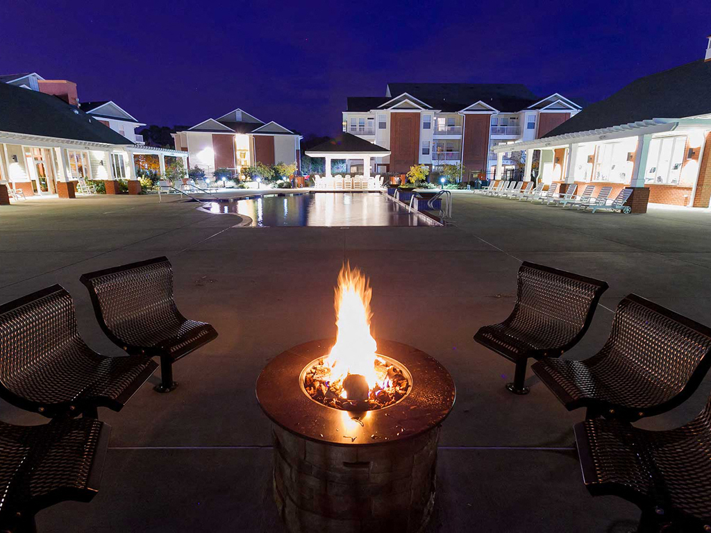 1200 Acqua Luxury Lifestyle Apartments Apartments In Petersburg Va