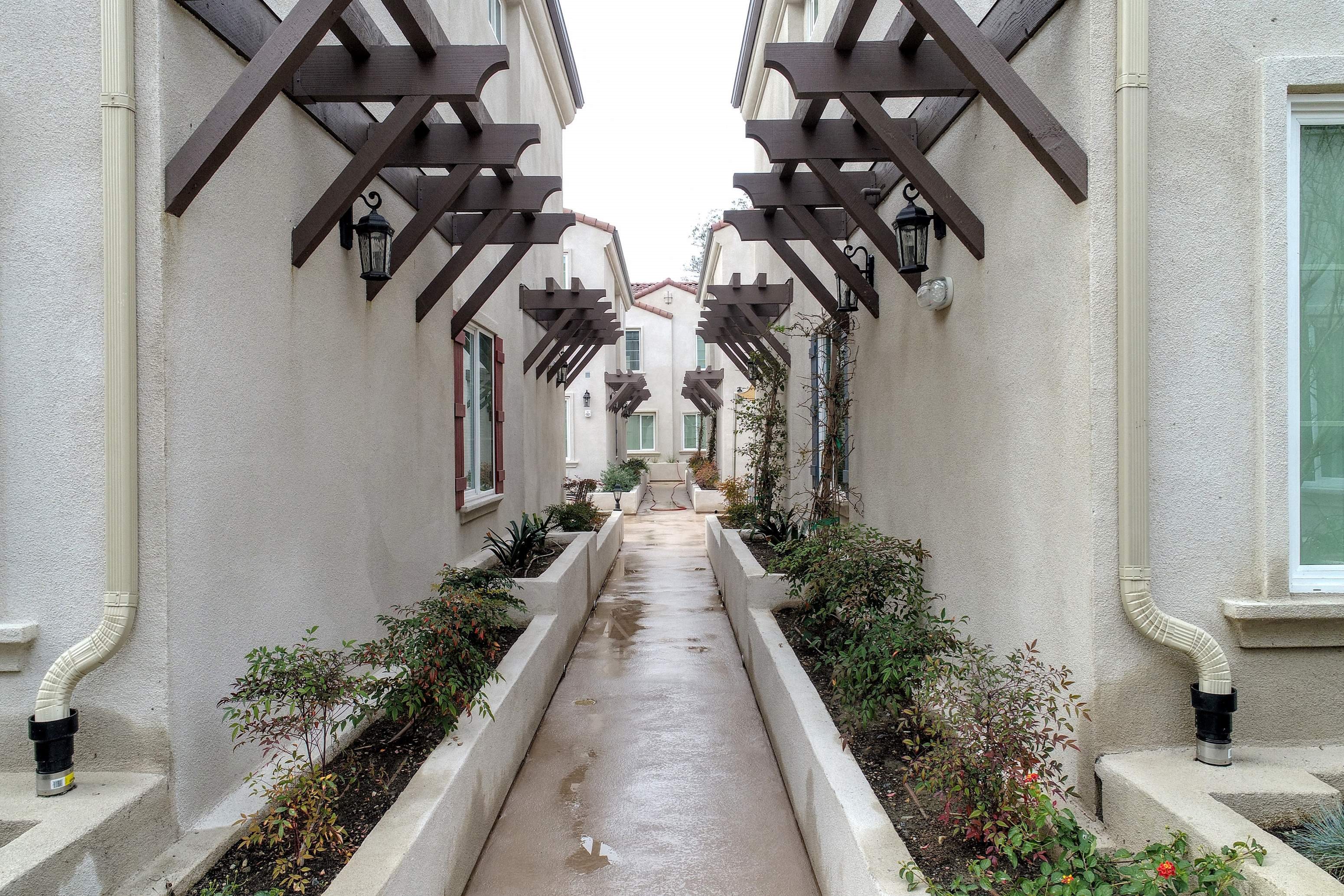 Gallery Photo 104