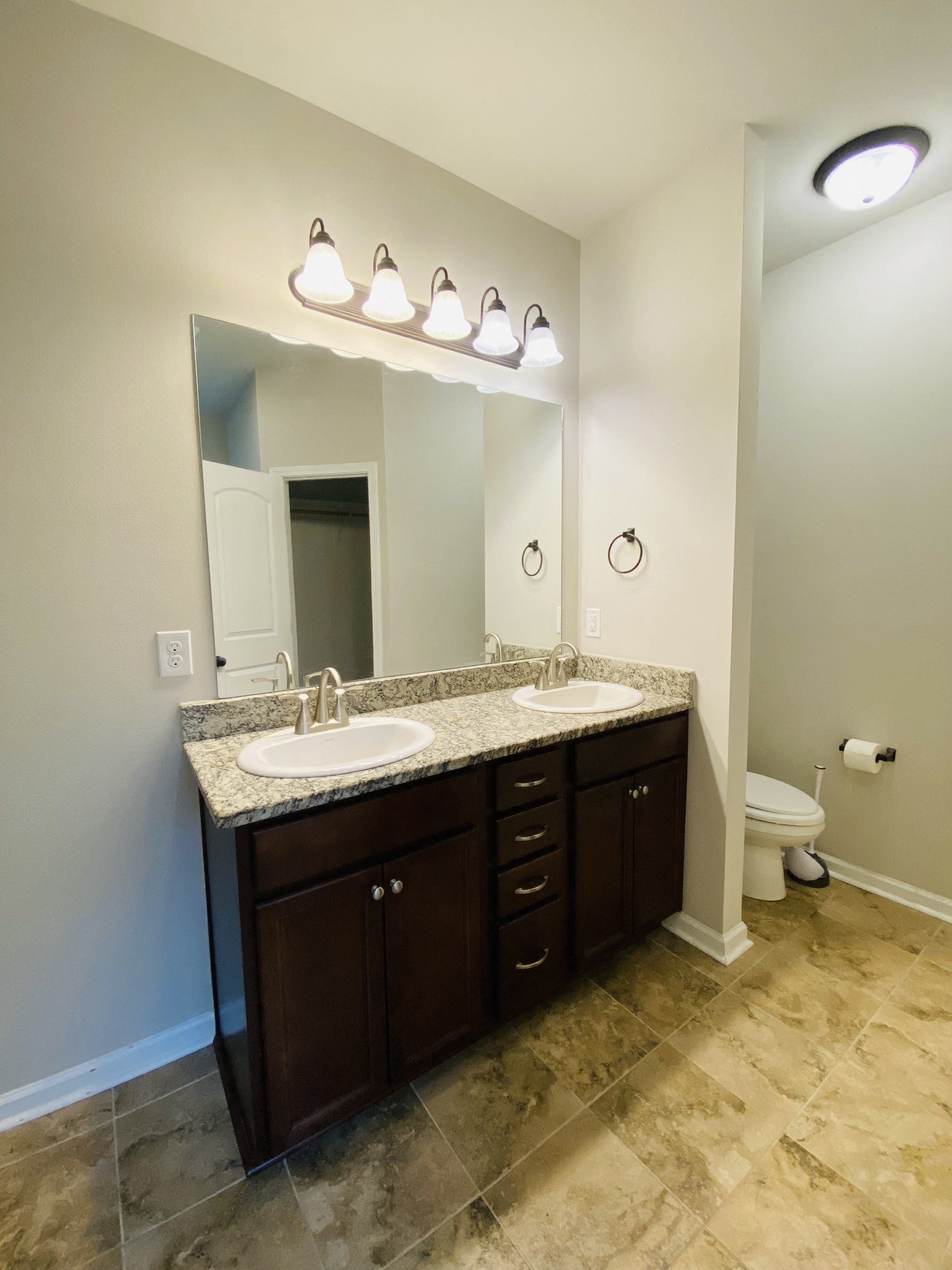 Gallery Photo 10