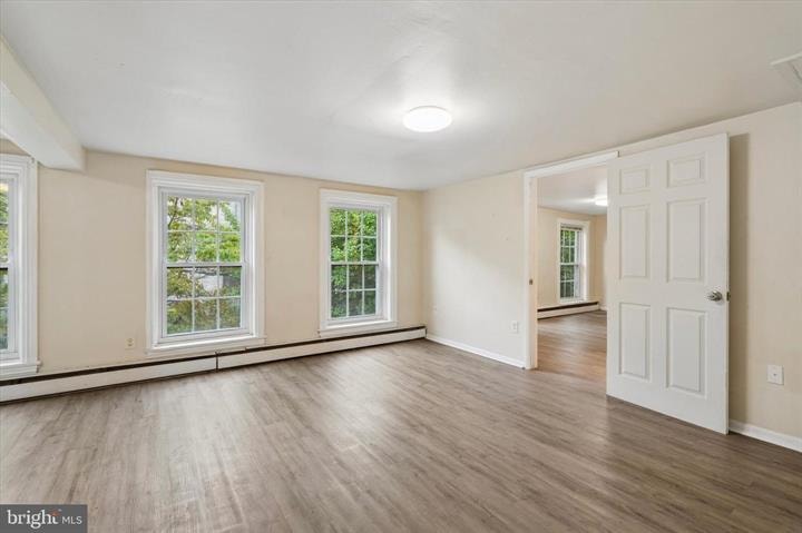Gallery Photo 16