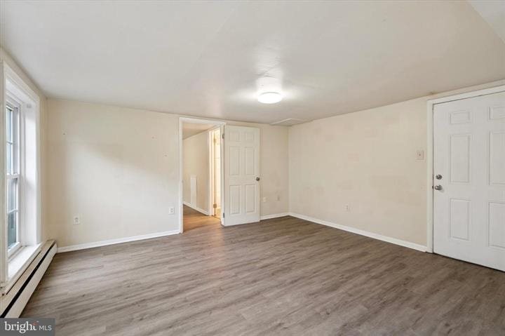 Gallery Photo 8