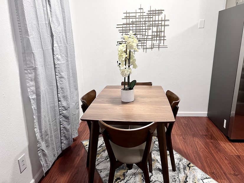 Gallery Photo 6