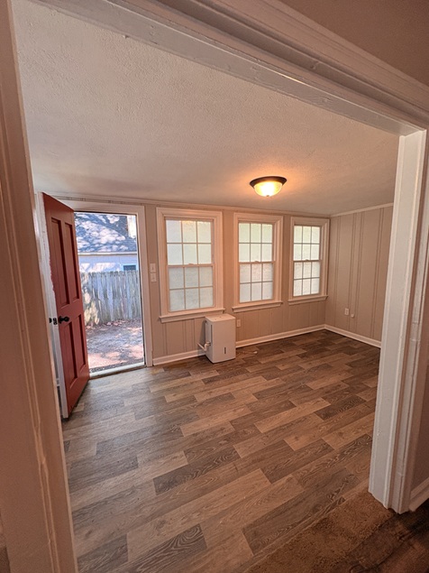 Gallery Photo 9