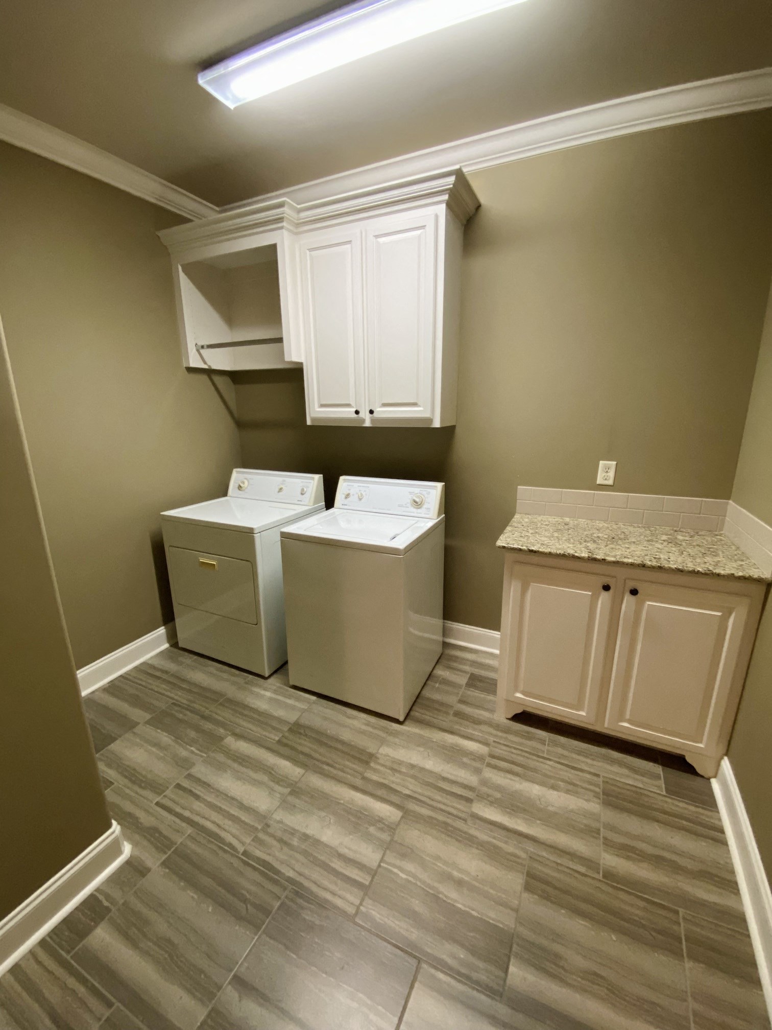 Gallery Photo 19
