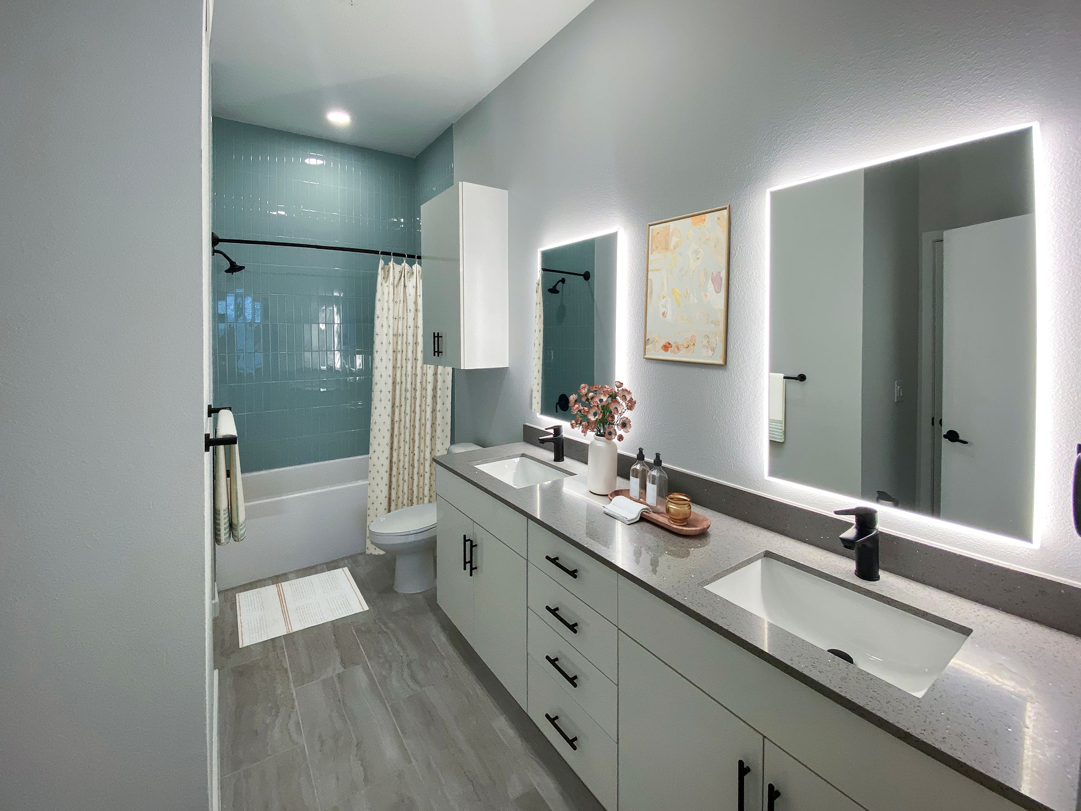 Cirrus Apartments 5 of 9