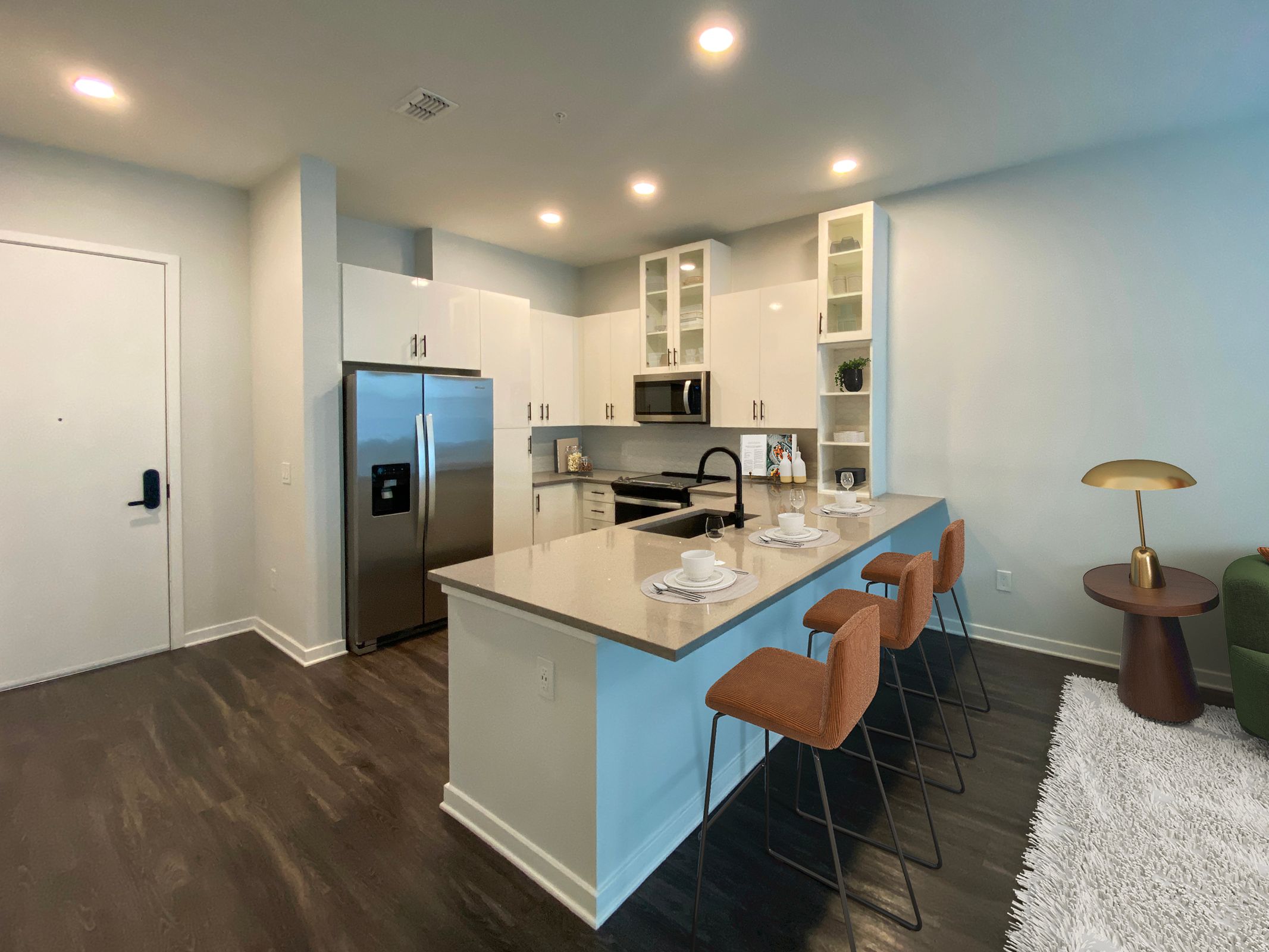 Cirrus Apartments 2 of 6