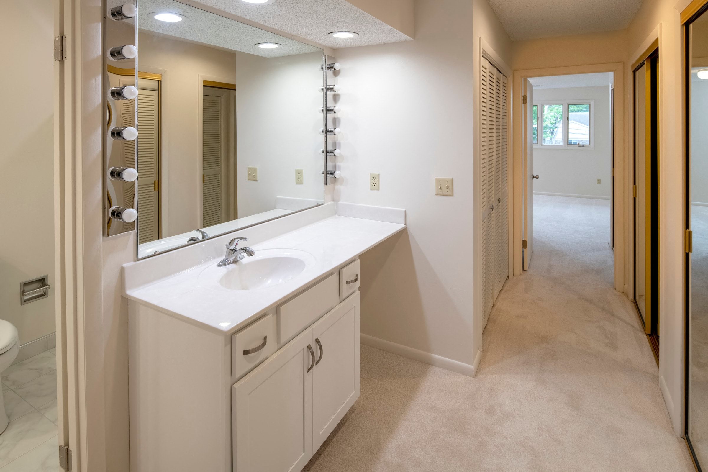 Gallery Photo 6