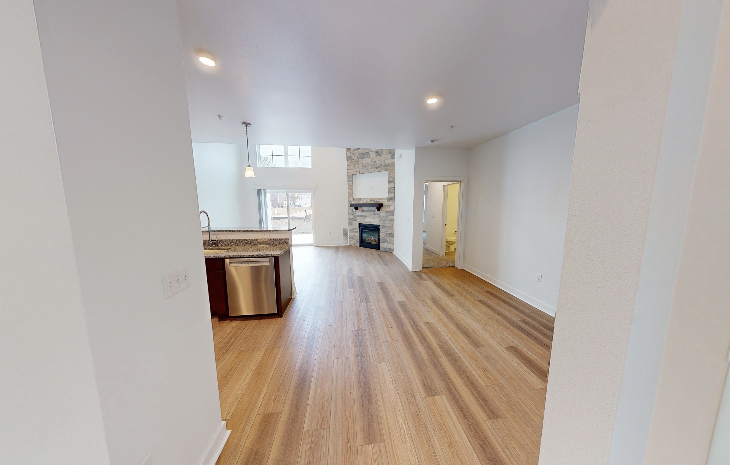 Gallery Photo 15