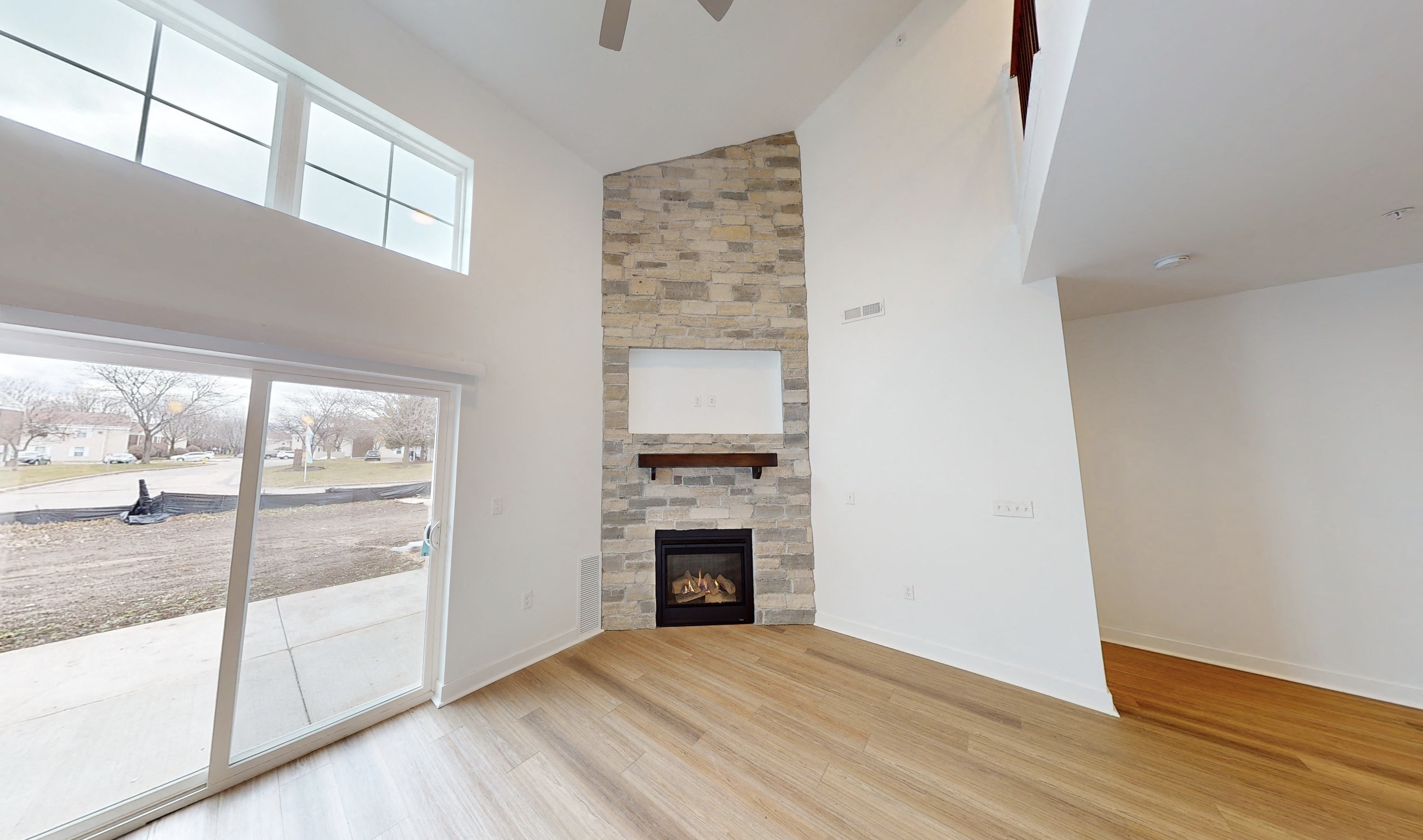 Gallery Photo 8