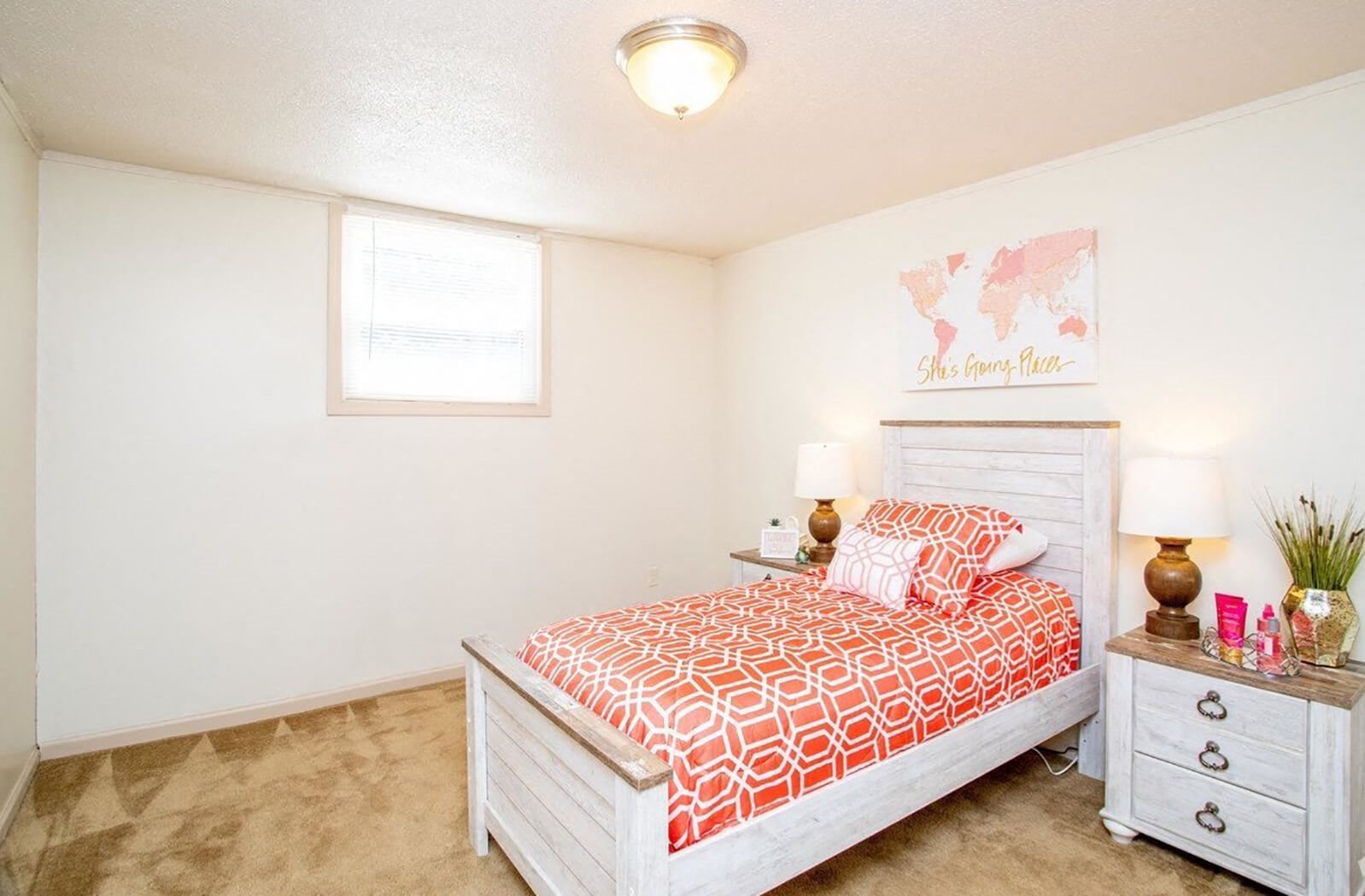 Apartments in Bloomington, IL Arbors at Eastland