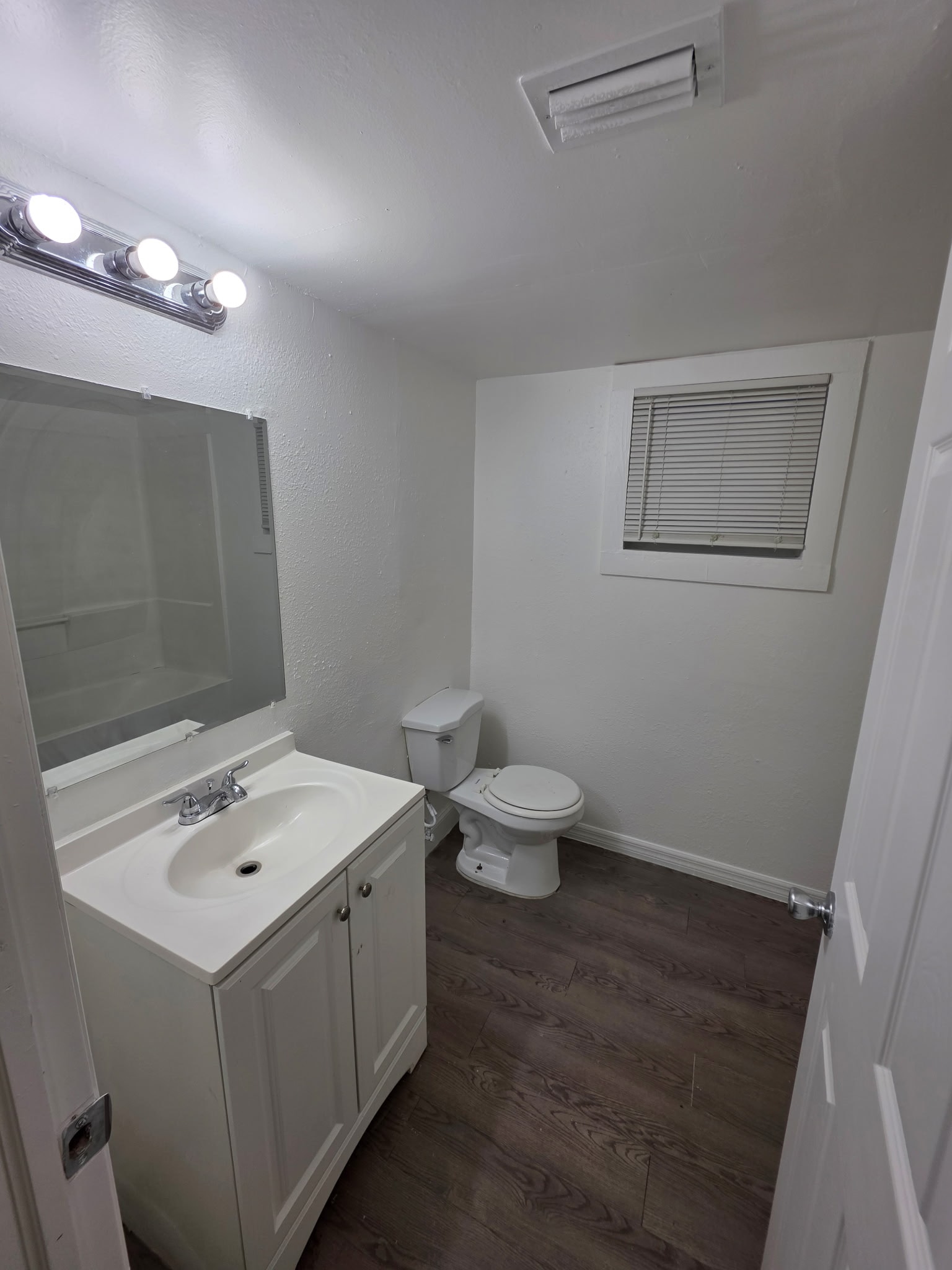 Gallery Photo 33