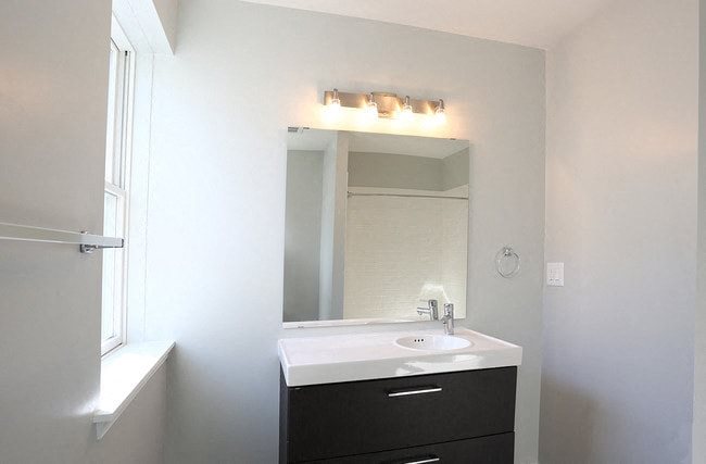 Gallery Photo 4