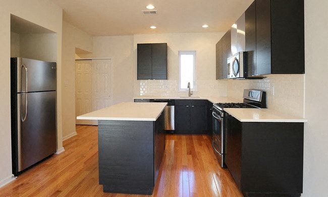 Gallery Photo 6