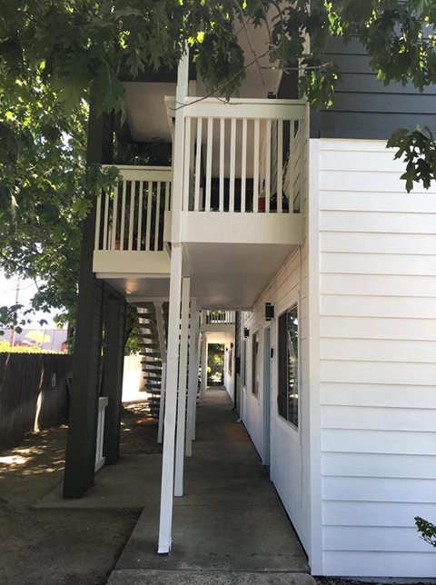 Liv 1621 Sacramento Apartments