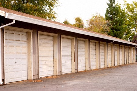 Courtyard Cottages Exterior Garages