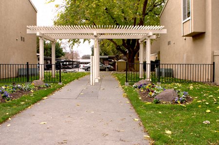 Woodland Oaks Entry to Property