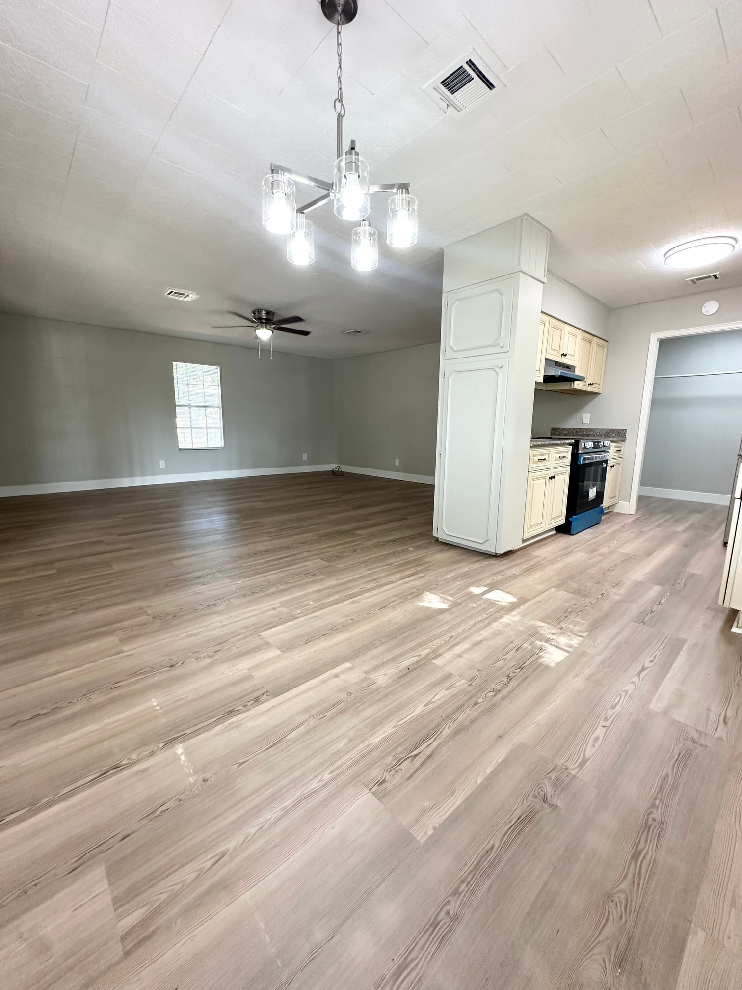 Gallery Photo 1