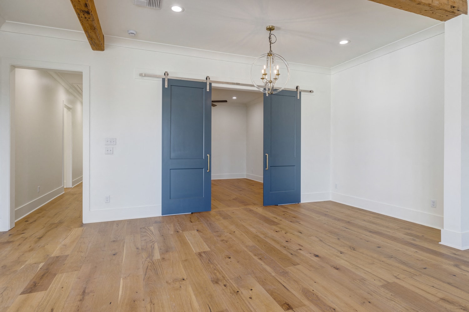 Gallery Photo 32
