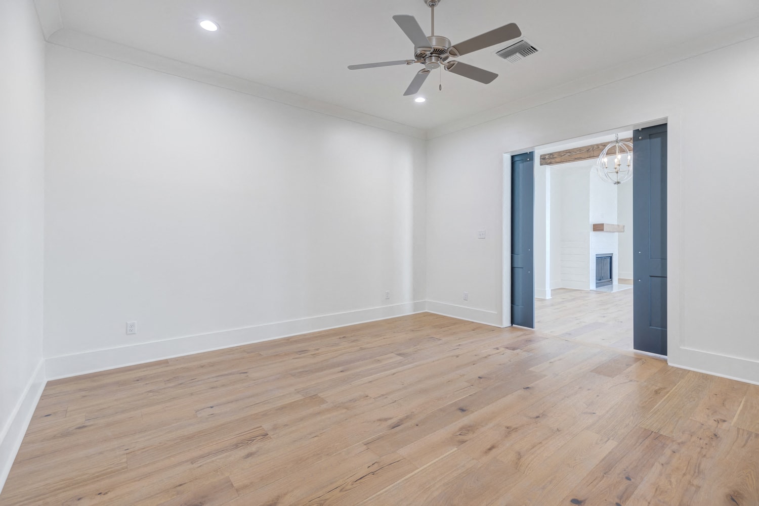 Gallery Photo 33