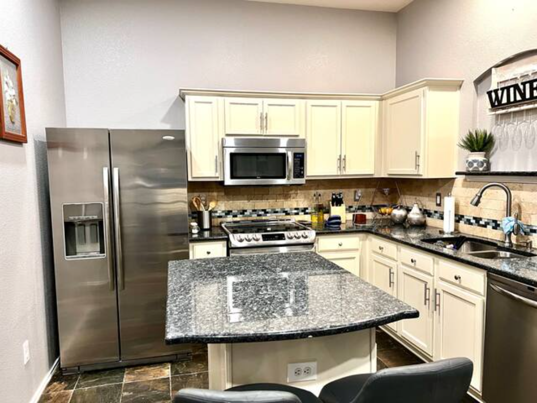 Gallery Photo 12