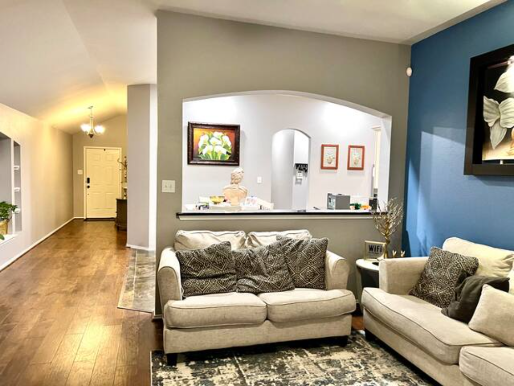 Gallery Photo 11
