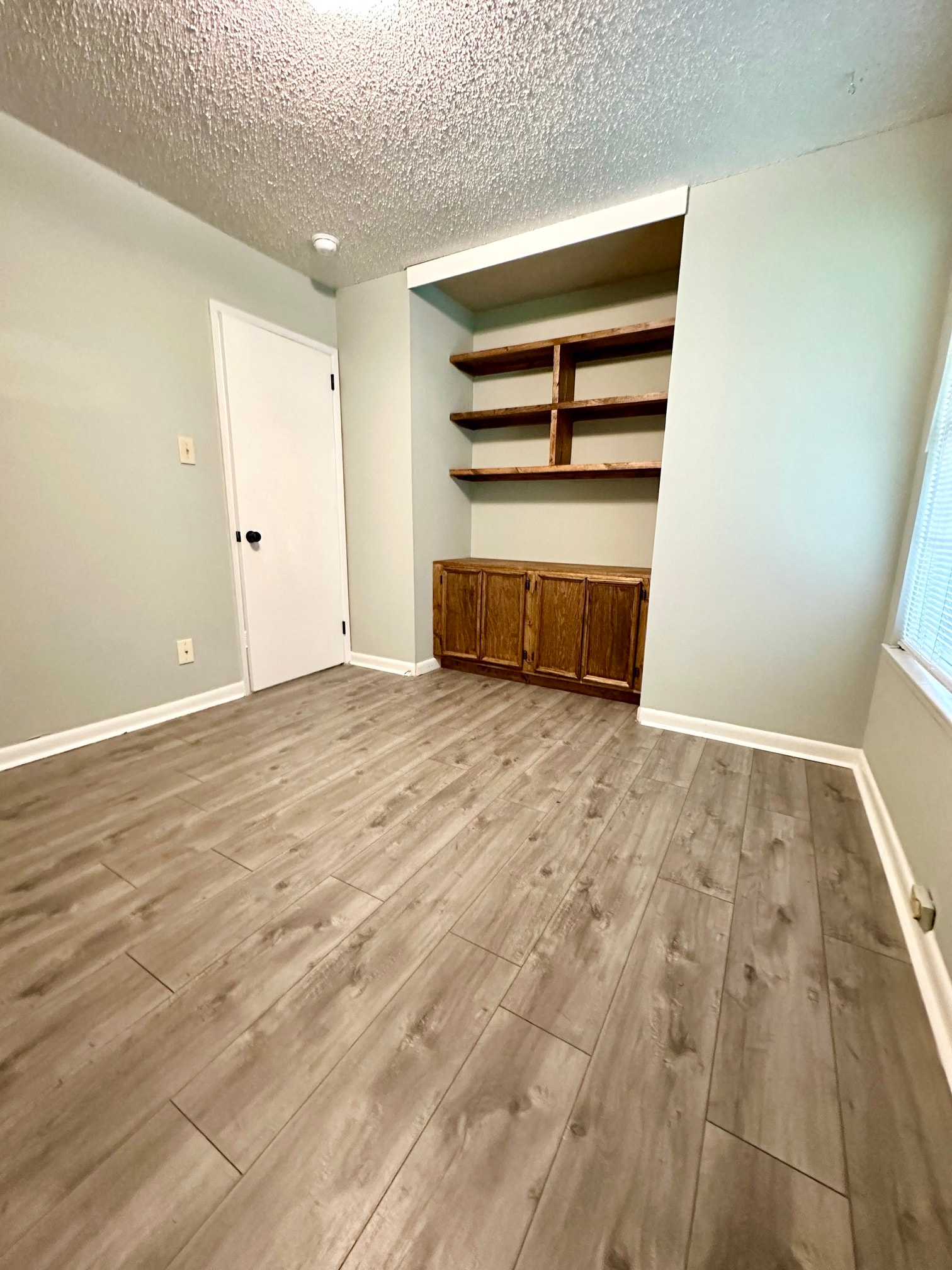 Gallery Photo 12