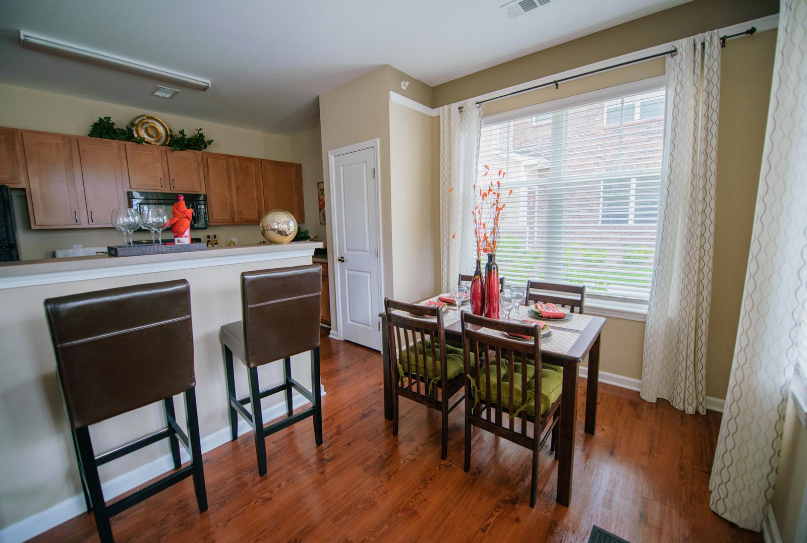 East Village at Avondale Meadows Apartments Apartments in