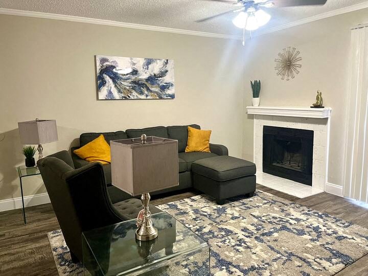 Gallery Photo 9