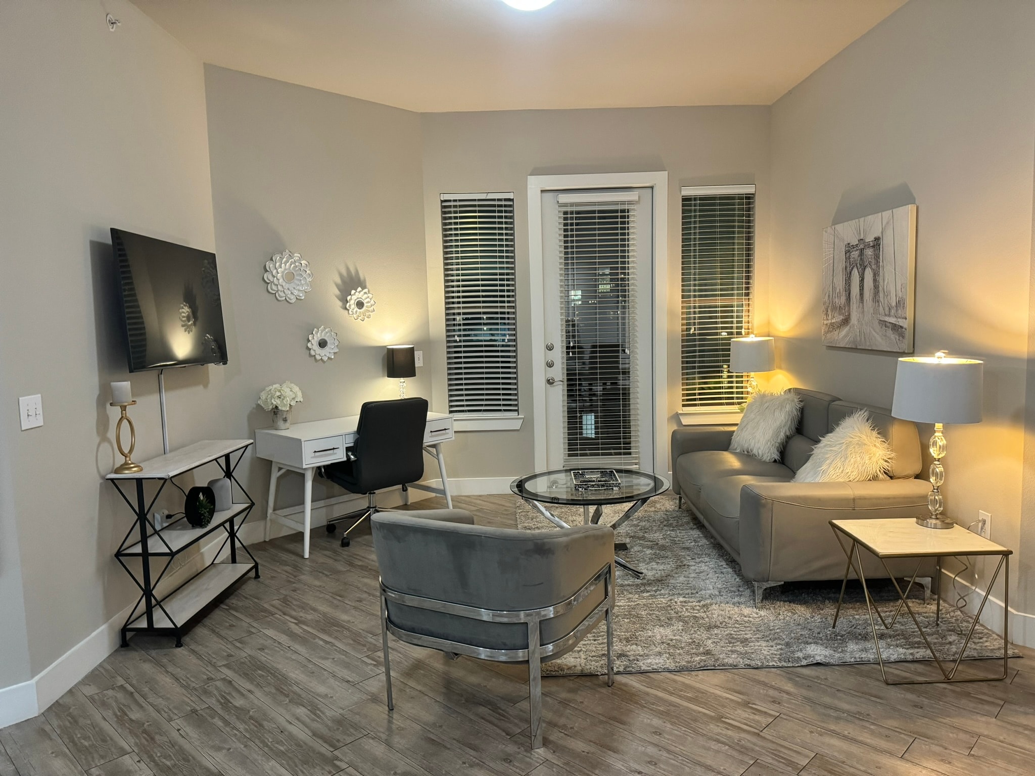Gallery Photo 10
