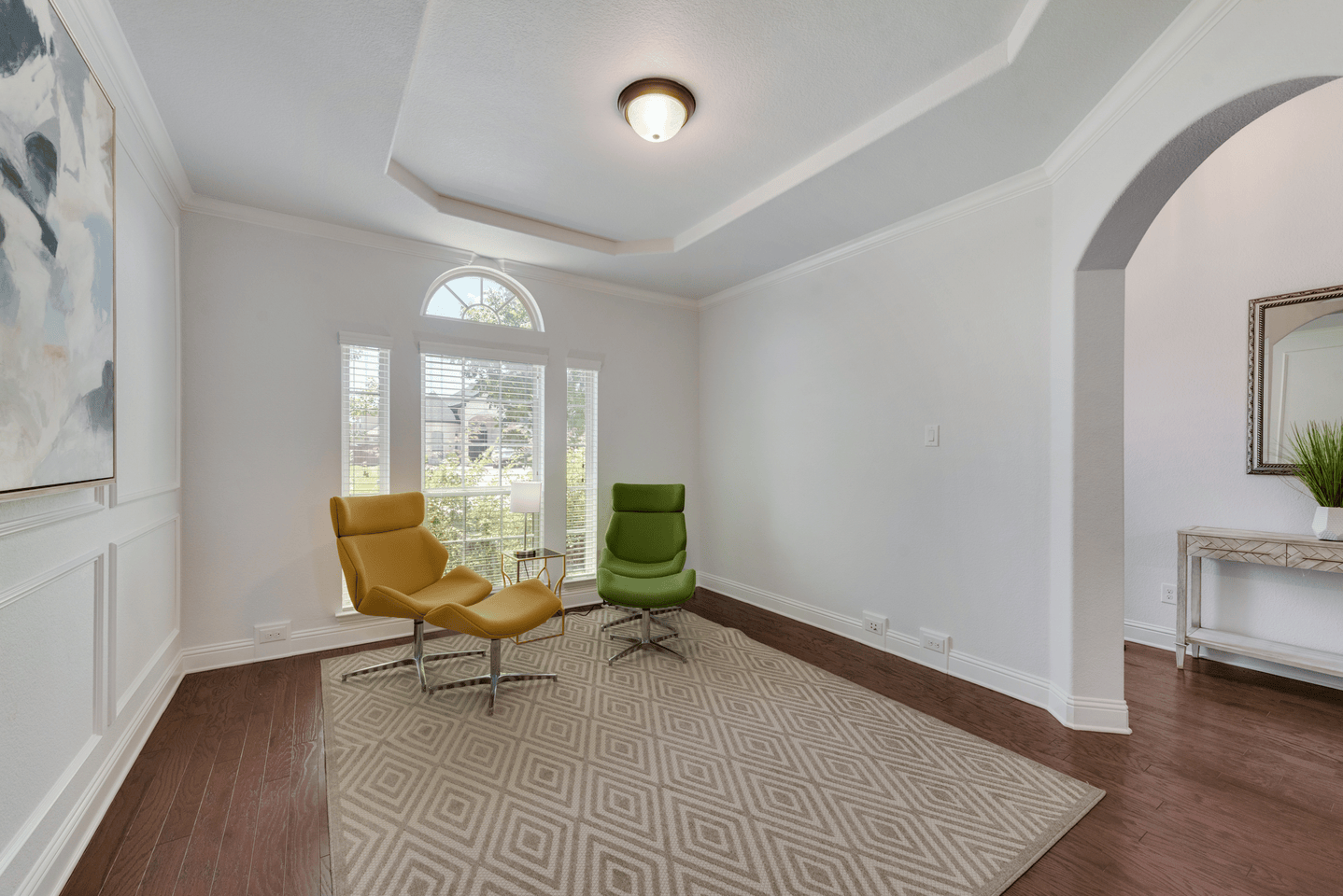 Gallery Photo 16