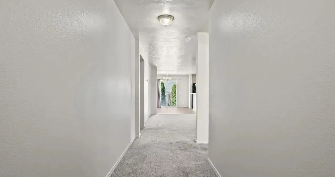 Gallery Photo 13