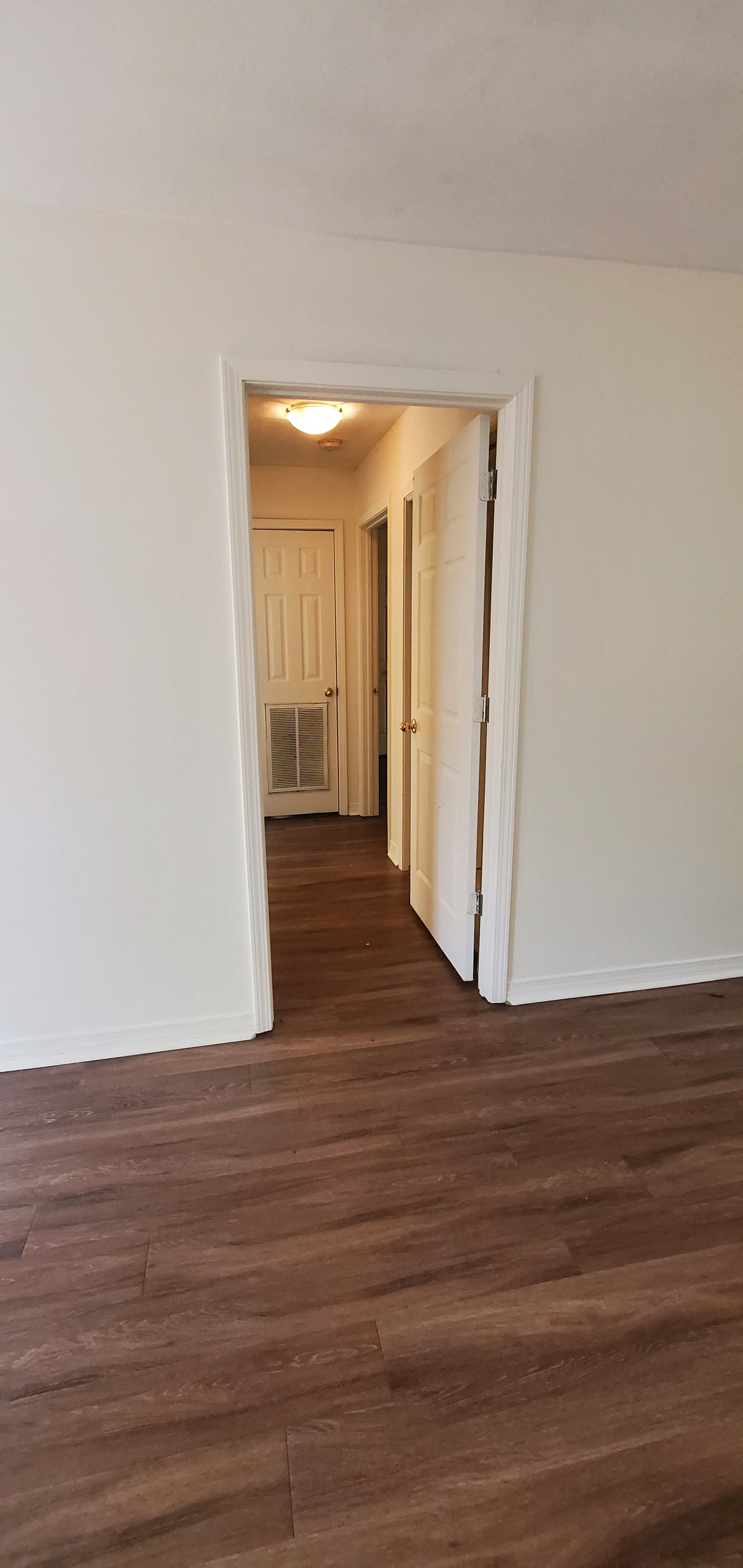 Gallery Photo 12