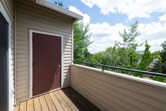 Landmark Apartments Private balcony or patios