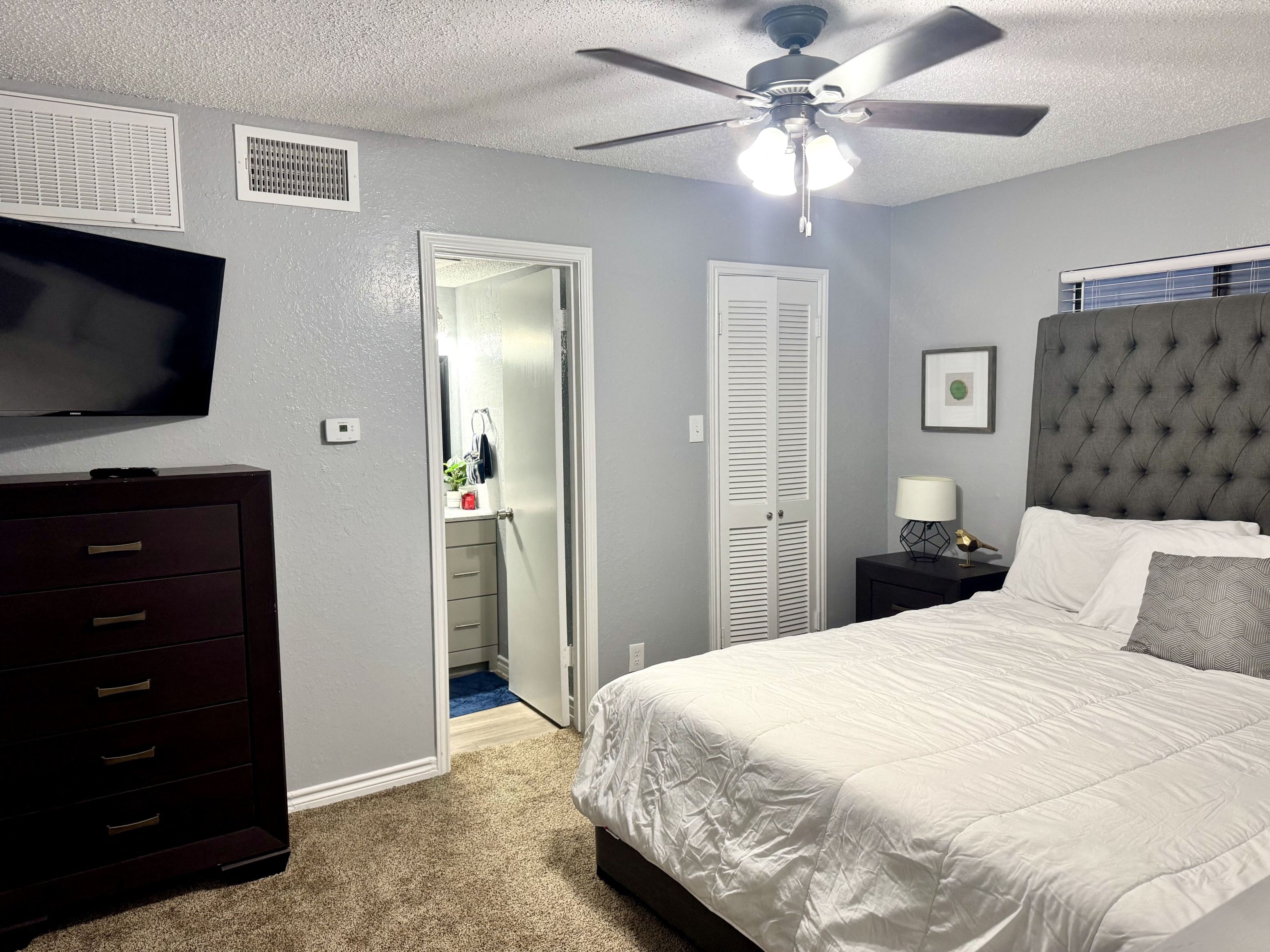 Gallery Photo 14