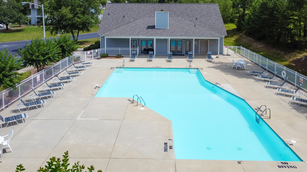 Granville Oaks Apartment Homes Apartments In Creedmoor Nc